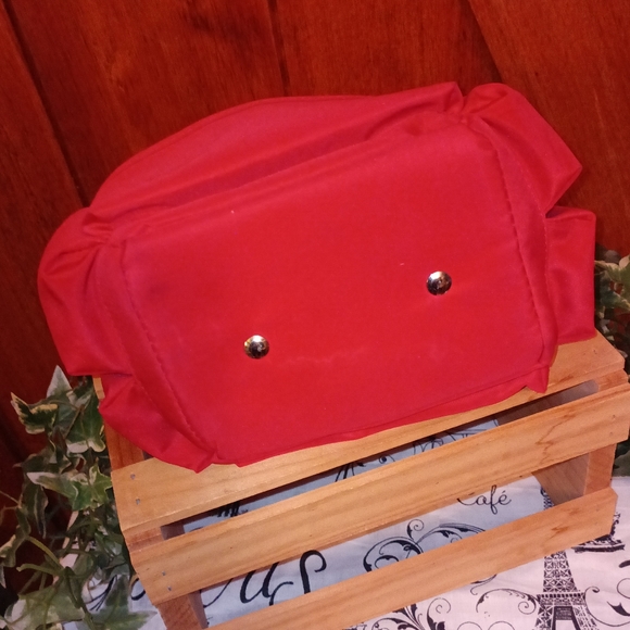 🆓 With $25 Dollar Purchase! Carryer - Picture 3 of 7